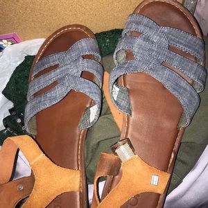 Toms sandals